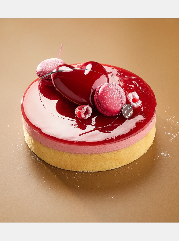 Bringebærkake med sjokoladehjerte